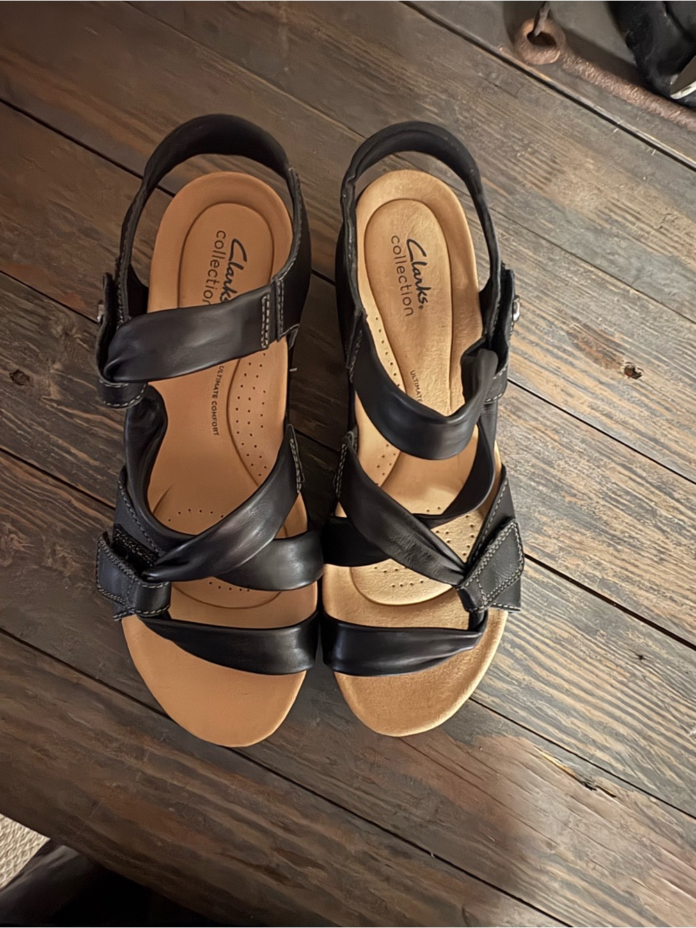 Clarks Black Strappy Leather Women's Comfort Sandals